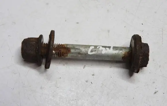 Volvo C30 Front suspension camber bolt 