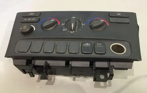 Volvo S60 Climate control unit 8651240