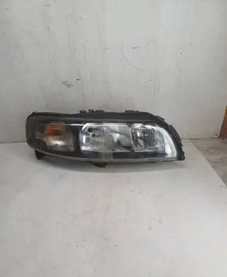 Volvo XC70 Headlight/headlamp 8620687 89004806