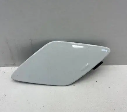 Volvo XC60 Front tow hook cap/cover 32234934
