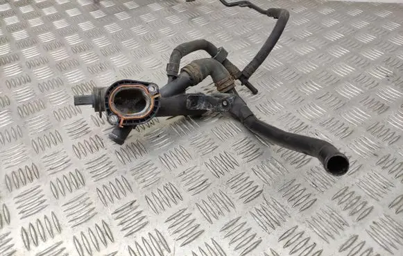 Skoda Yeti (5L) Engine coolant pipe/hose 03L121131AA