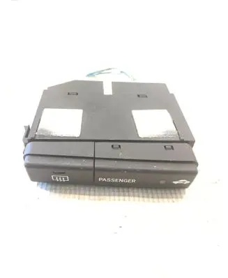 Toyota Avensis T250 Windscreen/window heater switch 8479005130