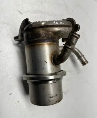 Skoda Octavia Mk3 (5E) EGR valve cooler 04L131512L