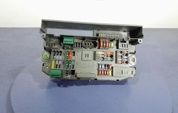 Fuse box set