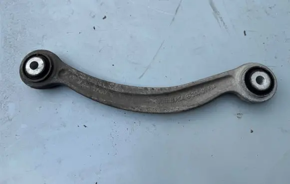 Mercedes-Benz C W205 Rear control arm A2043521465 A20409 20409