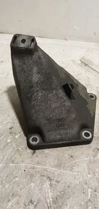 Audi A6 S6 C5 4B Engine mounting bracket 4B0199307C