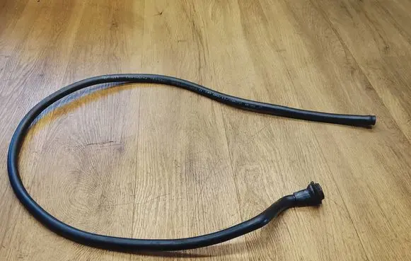Porsche Macan (95B) Water drain line hose 95B877204A
