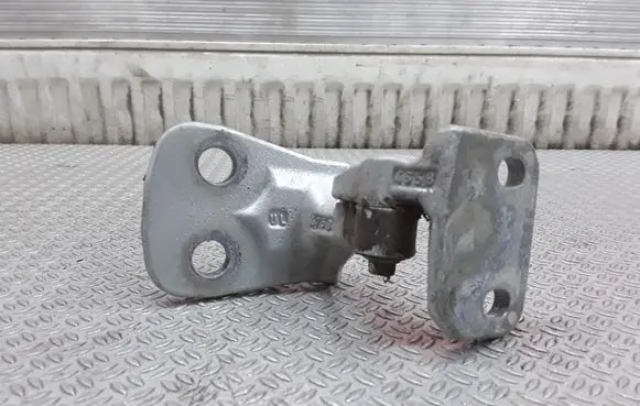 Land Rover Range Rover Sport L320 Front door upper hinge