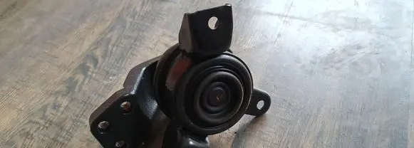 Hyundai ix20 Engine mount bracket