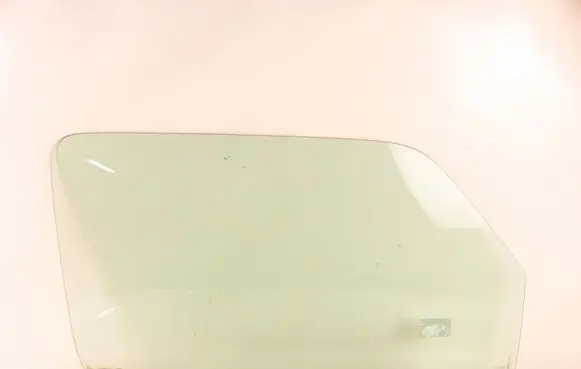 Suzuki Jimny Front door window glass four-door