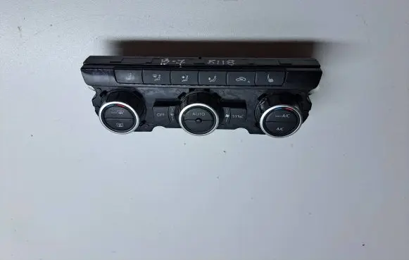 Volkswagen PASSAT B7 Air conditioner control unit module 3AA907044BB 5HB01125791