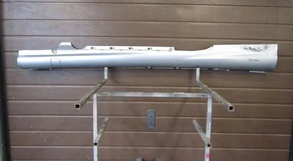 Mercedes-Benz E AMG W210 Front sill (body part) A2076900940