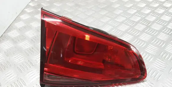 Volkswagen Golf VII Tailgate rear/tail lights 5G0945093AC