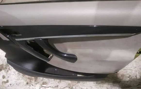 Citroen C4 Grand Picasso Front door card panel trim 