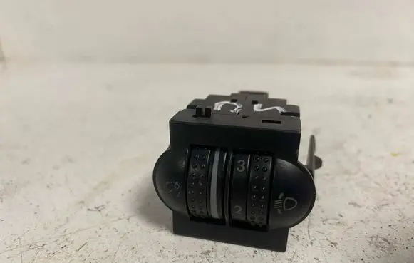 Volkswagen PASSAT B5.5 Headlight level height control switch 3B0941333C