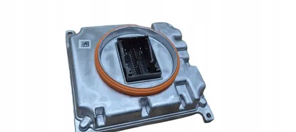 Volkswagen Passat Alltrack Voltage converter/converter module 