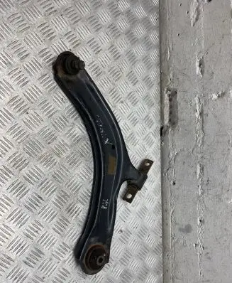 Nissan X-Trail T31 Front lower control arm/wishbone