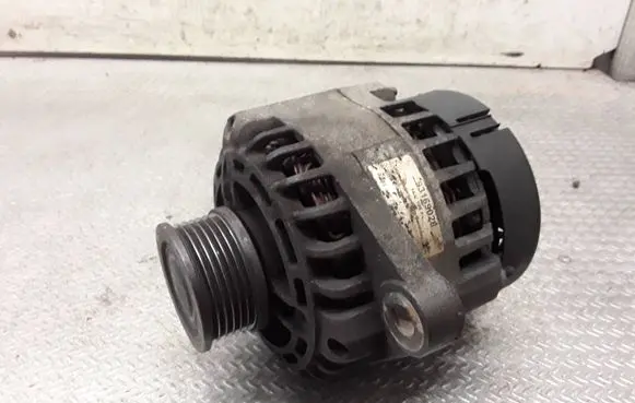 Opel Astra H Generator/alternator 93169028