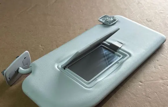 Peugeot 5008 II Sun visor 210227A