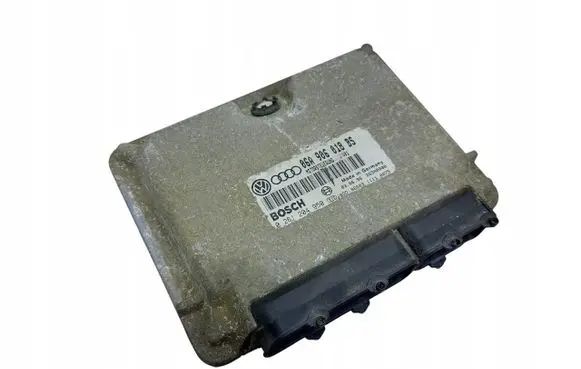 Audi A3 S3 8L Engine control unit/module 06A906018BS 0261204950