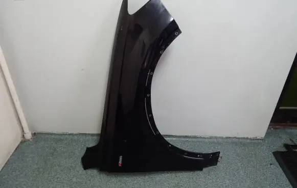 Audi Q7 4M Fender
