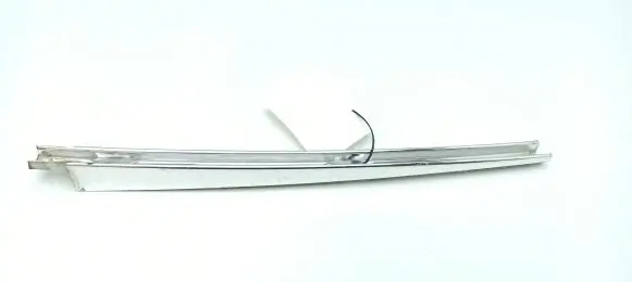 Mercedes-Benz 250 280 C CE W114 Front door glass trim molding