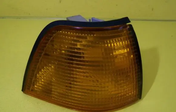 BMW 3 E36 Front indicator light 1384032