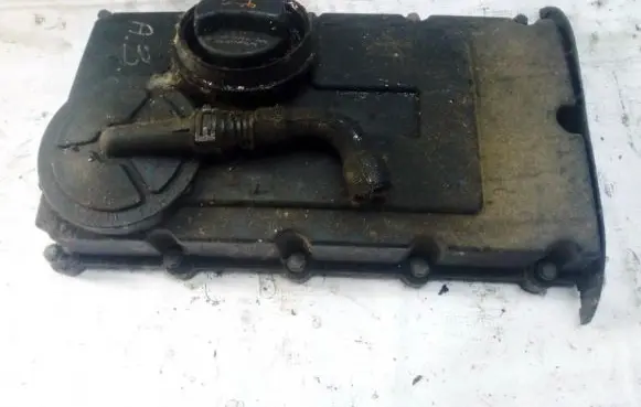 Audi A3 S3 8P Rocker cam cover 03G103475