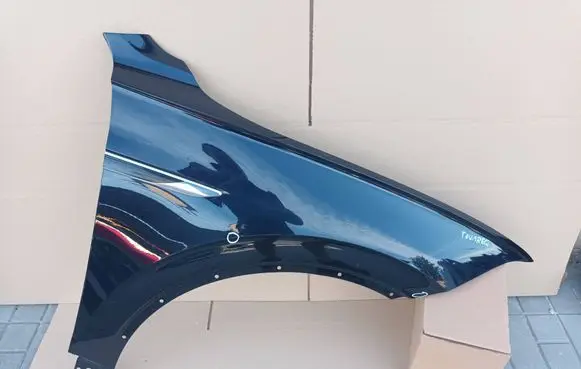 Volkswagen Touareg III Fender 760821106