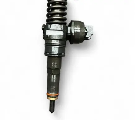 Skoda Superb B5 (3U) Fuel injector 038130073BA