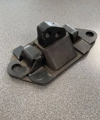 Engine mount bracket