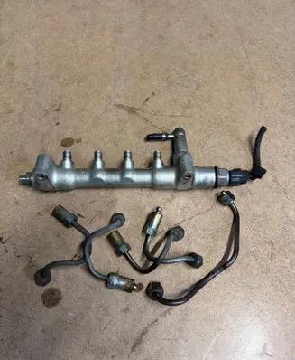 Opel Meriva B Fuel main line pipe 55PP0501 11211005997