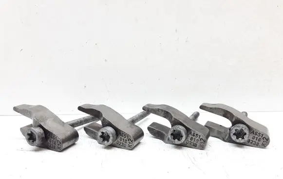 Mercedes-Benz C W204 Fuel Injector clamp holder A6510160238