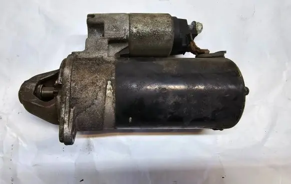 Mercedes-Benz B W245 Starter motor A0051517401 6209844