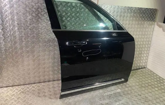 Volvo XC90 Front door