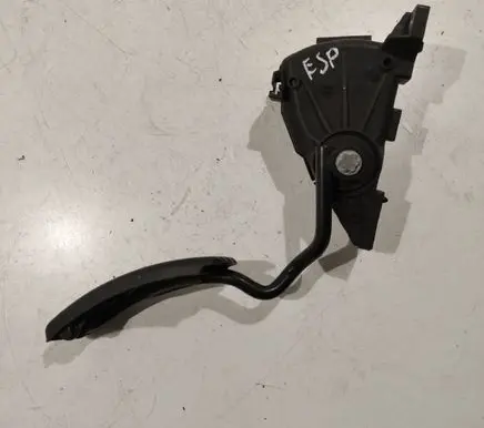 Renault Espace - Grand espace IV Accelerator throttle pedal 8200700403