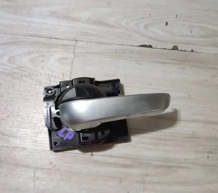 Fiat 500X Front door interior handle 