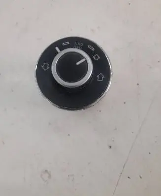 Volkswagen Touareg I Suspension ride height/mode switch 7L6927135E 32210201