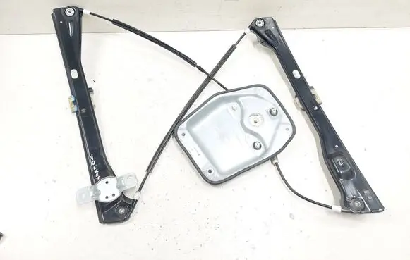 Volkswagen Golf VI Front window lifting mechanism without motor 1K5837461B