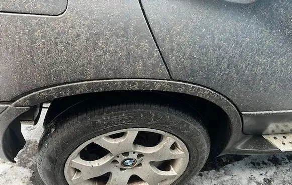 BMW X5 E53 Front arch trim 