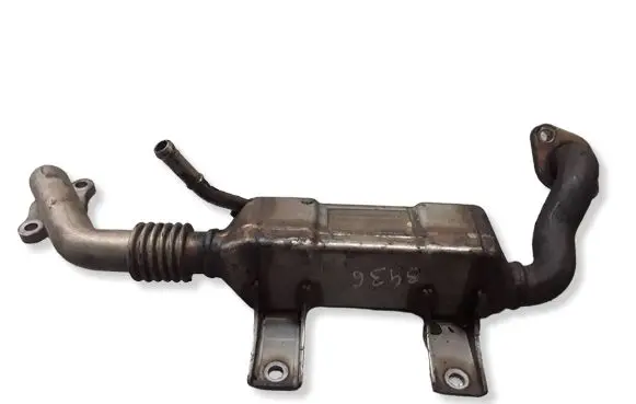 Toyota Auris 150 EGR valve cooler 256800R011A 13063860002