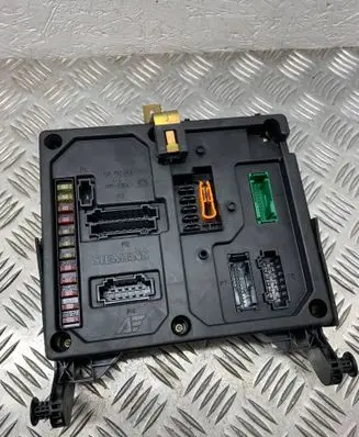 Volkswagen Sharan Fuse module 7M3962258F 406567163 S110730200D