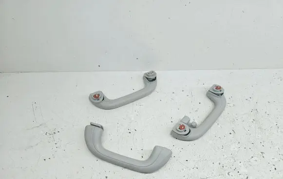 Hyundai ix35 A set of handles for the ceiling 
