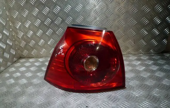 Volkswagen Golf V Rear/tail lights 1K6945095AC 89031704