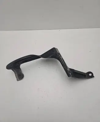 Audi A6 S6 C6 4F Fender mounting bracket 4f0145813