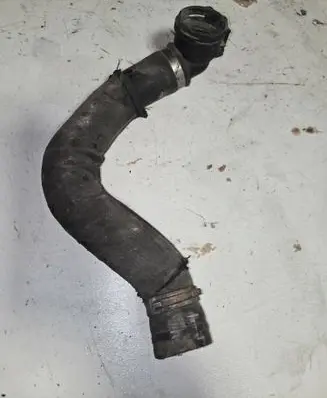 Audi A6 S6 C6 4F Engine coolant pipe/hose