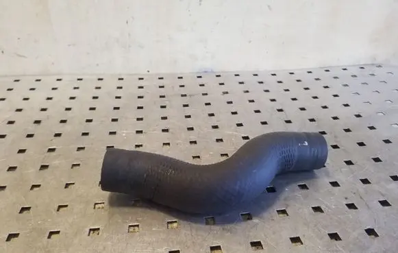 Nissan X-Trail T31 Engine coolant pipe/hose