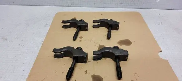 Opel Zafira B Fuel Injector clamp holder