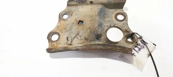 Toyota RAV 4 (XA30) Bracket in trunk/boot 