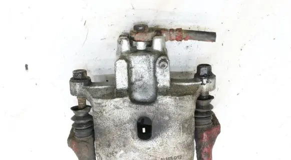 Mitsubishi Pajero Rear brake caliper